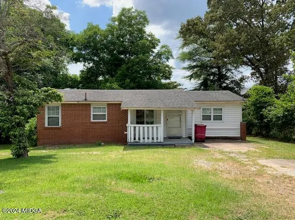305 Collins Ave, Warner Robins, GA 31028