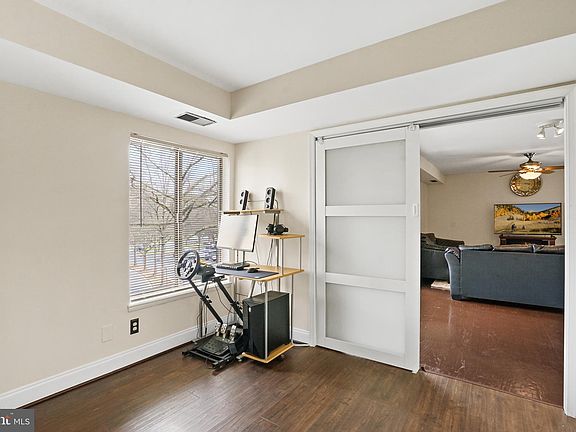 3rd image of 3100 S Manchester St APT 441
