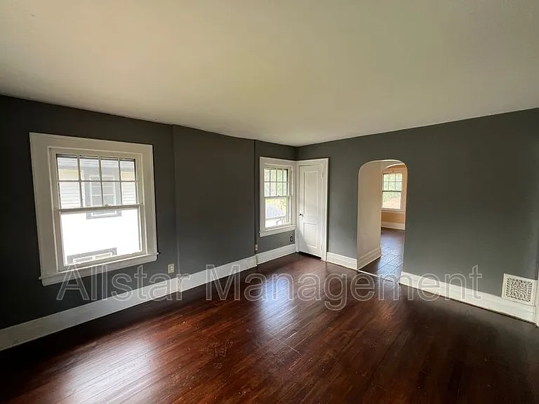 411 9th St #UP — Photo 3