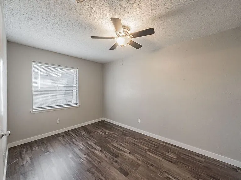 1774 Belshire Ct — Photo 18