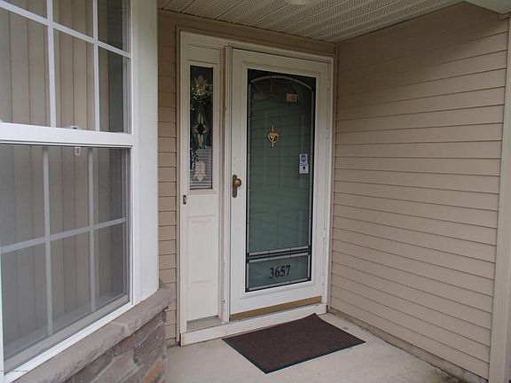 4th image of 3657 Vicari Ave