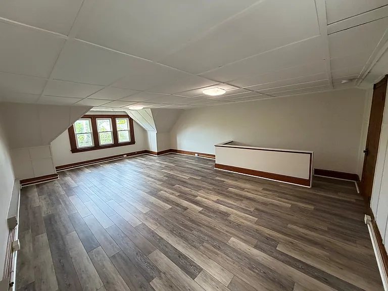 1112 Juniper St #2 — Photo 3