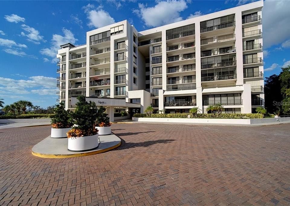 1st image of 8 Belleview Blvd APT 403