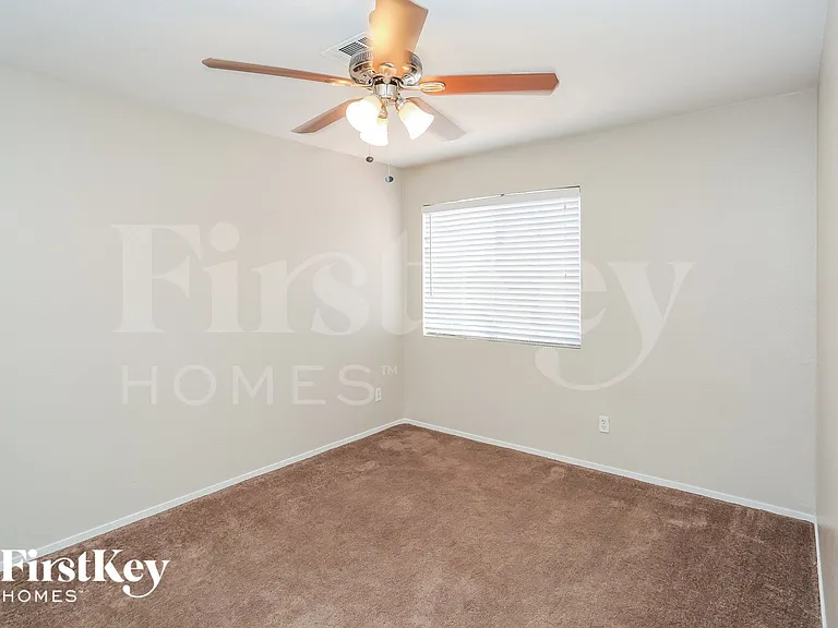 718 Azure Banks Ave — Photo 8