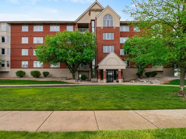 8445 Manor Ave Unit 404, Munster, IN 46321
