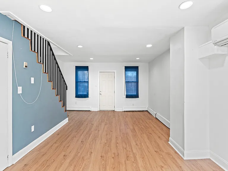 3220 W Willard St — Photo 4