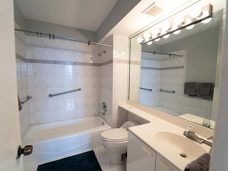 6450 Collins Ave #703 — Photo 13