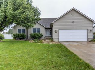 415 Phillip Cir, Forsyth, IL 62535