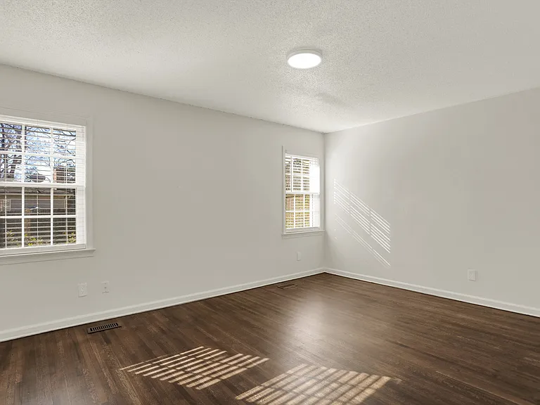 7133 Kings Castle Cv — Photo 27