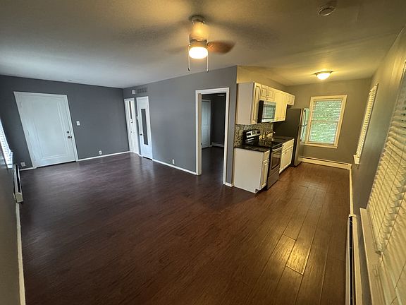 5th image of 62 Madison Ct APT 3