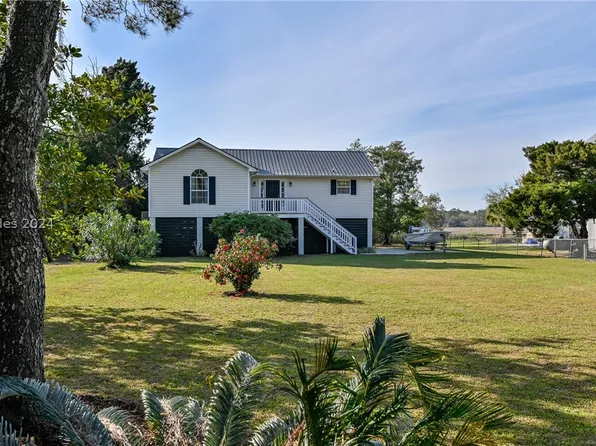 1826 Carolina Ave, Beaufort, SC 29906