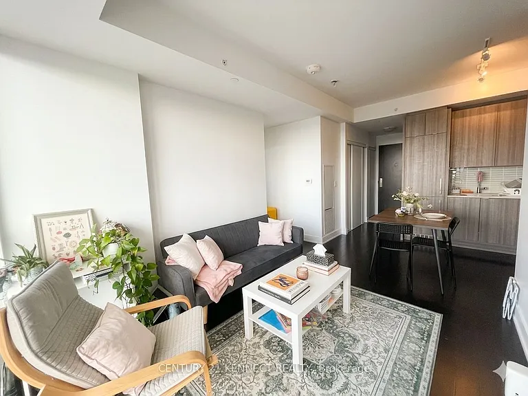 181 Bedford Rd #1201 — Photo 4