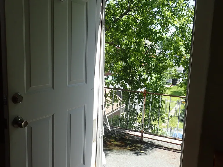 2816 N Fratney St #4 — Photo 21