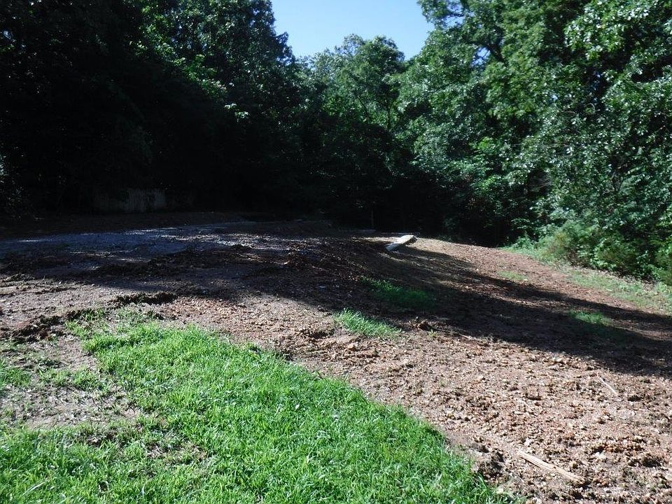 2nd image of 12163 Elm Ln