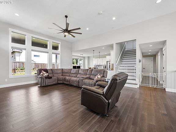 5th image of 19384 Dublin Ave