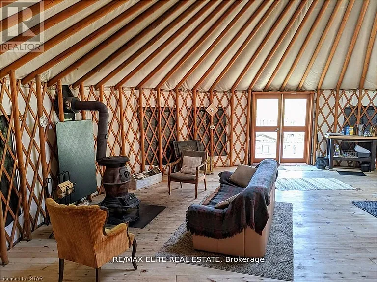1322 Boomhauer Rd — Photo 10