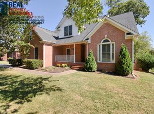 219 Savannah Rdg, Murfreesboro, TN 37127