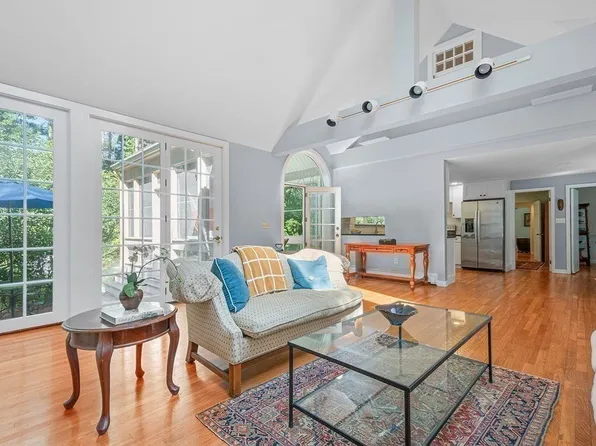 16 French Rd, Sudbury, MA 01776
