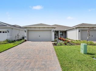 8868 Splashing Dr, Melbourne, FL 32940