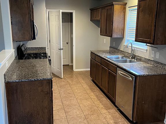 3rd image of 10701 N 151st East Ave