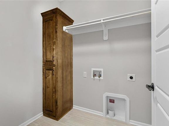 5th image of 3640 NE 91st Ter