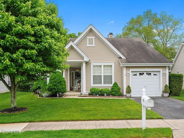 9 Timberlake Place, Barnegat, NJ 08005
