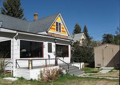 2nd image of 203 N San Juan Ave