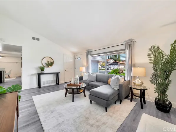 25401 Costeau St, Laguna Hills, CA 92653