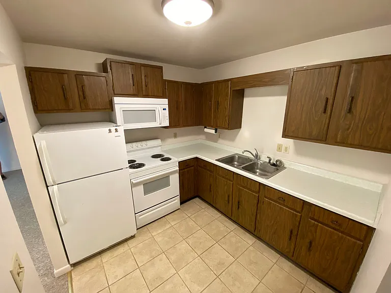 14203 Cedarwood Dr SW — Photo 5