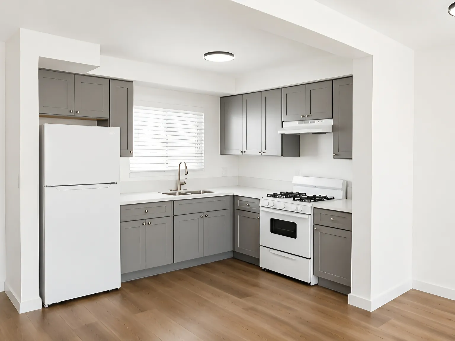 2 bed, 775 sqft, $2,250 — Photo 2