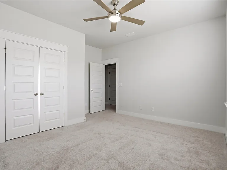 392 Parish Farms Dr — Photo 21