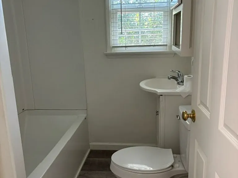 821 Vine St — Photo 12