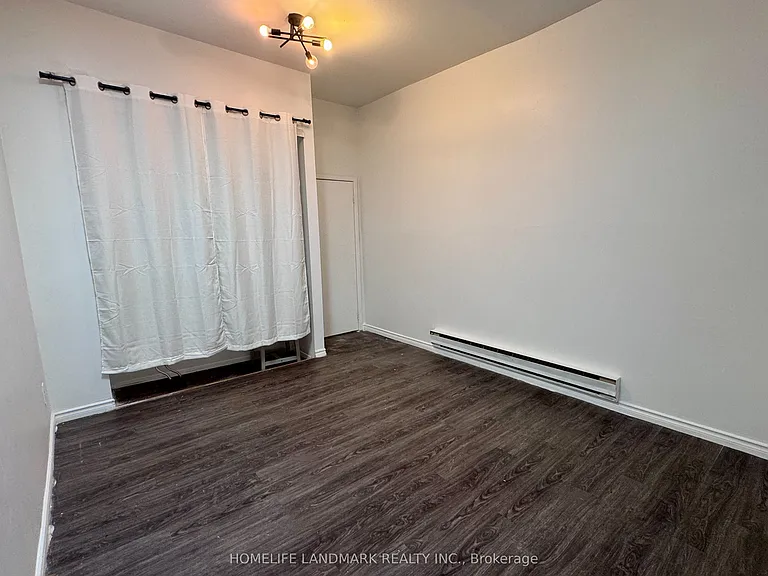 450 Spadina Ave #3-2 — Photo 7