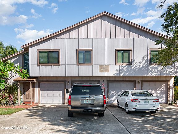 3rd image of 5 Fairway Dr APT 8