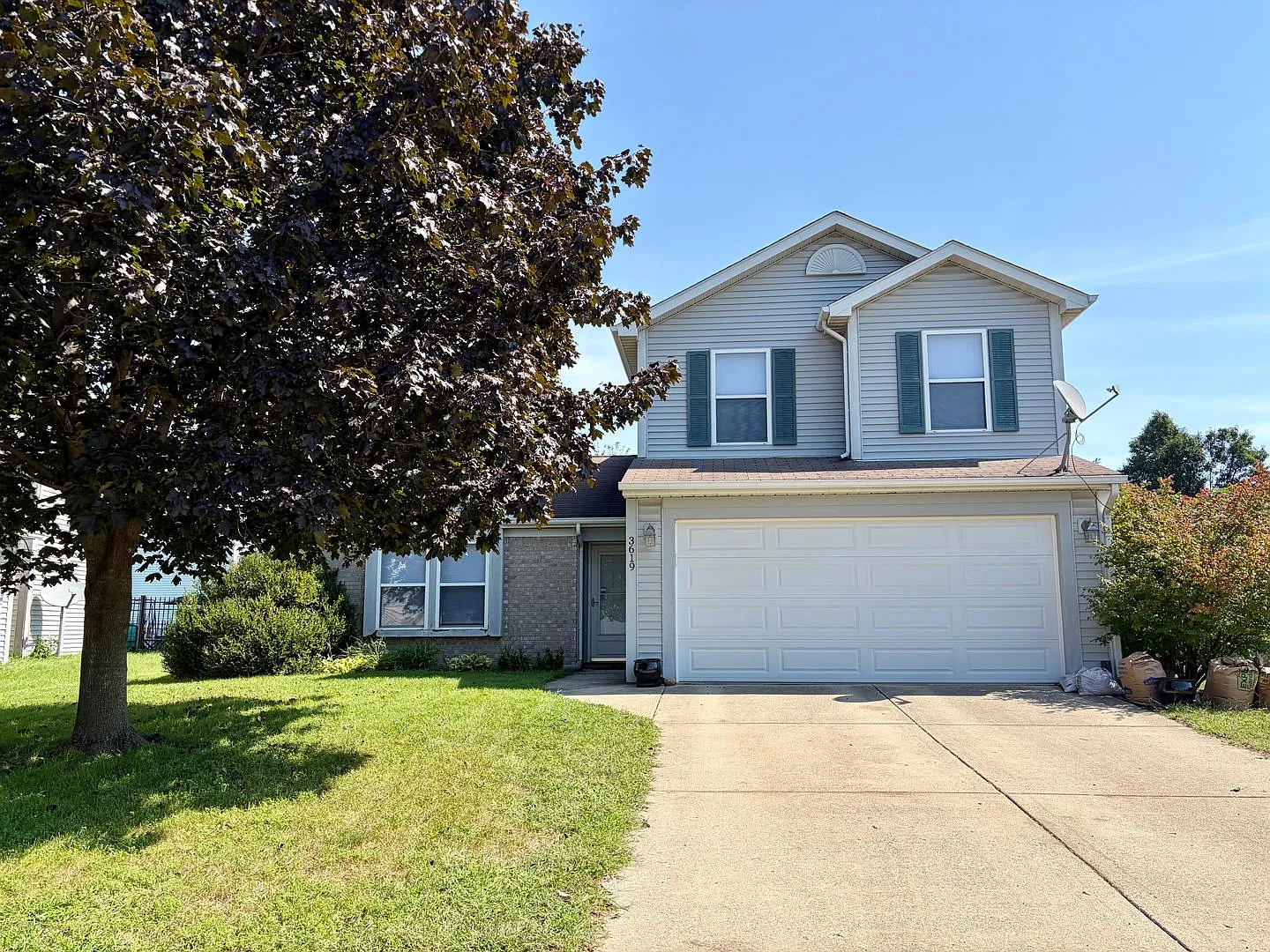 3 bed 2.5 bath house 3619 Starks Dr. — Photo 1