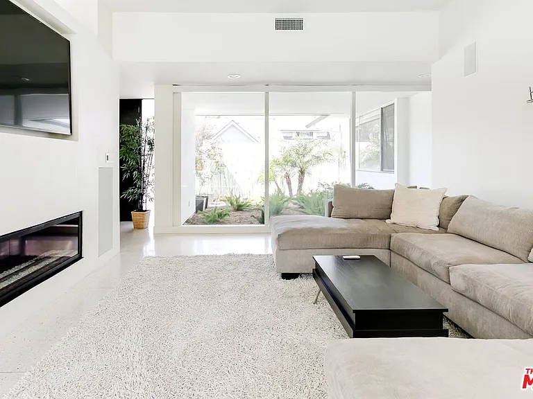 5470 Katherine Ave — Photo 26