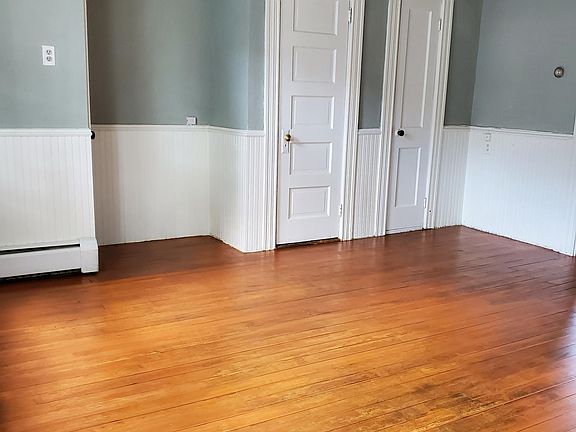 2nd image of 15 Middle St #15