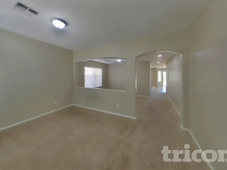 7213 W Pioneer St — Photo 3