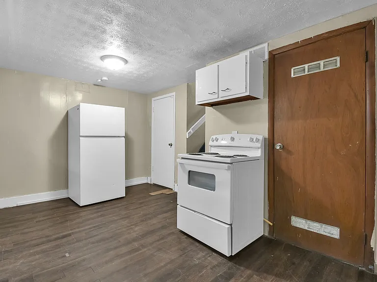1794 Genessee Ave #1 — Photo 4