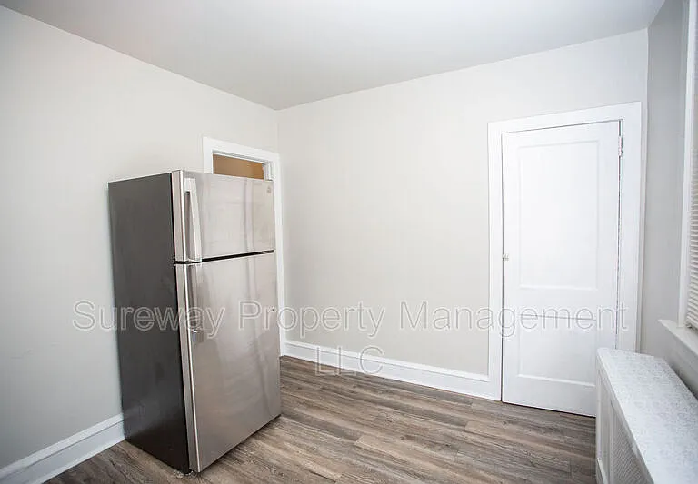 1034B Collings Ave — Photo 21