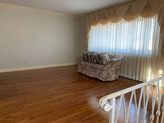 2nd image of 466 Leverett Ave
