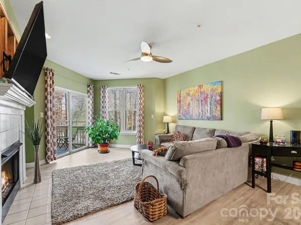 921 Northeast Dr Unit 38, Davidson, NC 28036