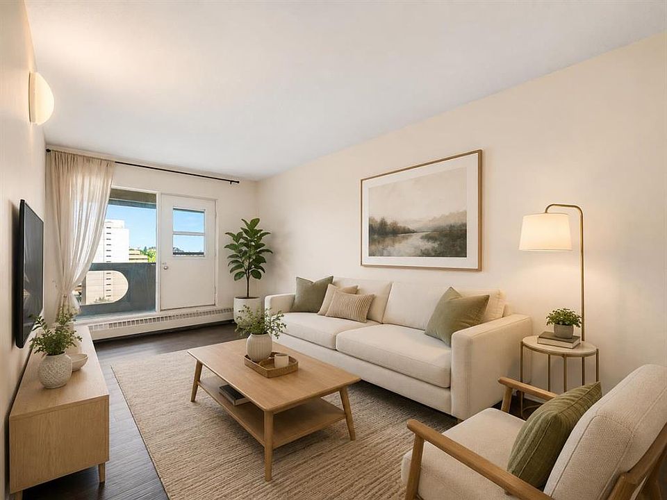 1st image of 221 N 6th Ave SE #1212
