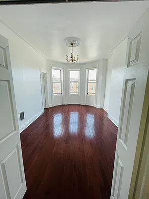 Rented by Pear NYC LLC | media 15