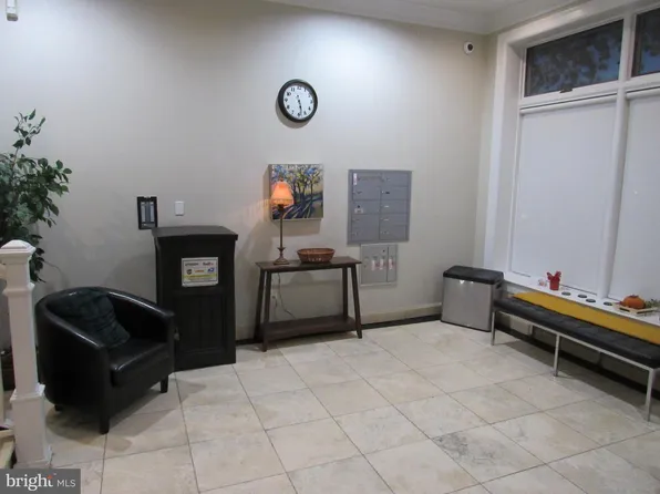 936 Madison St NW APT 103, Washington, DC 20011