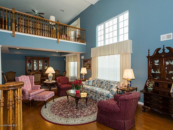 5th image of 49 Enclave Blvd