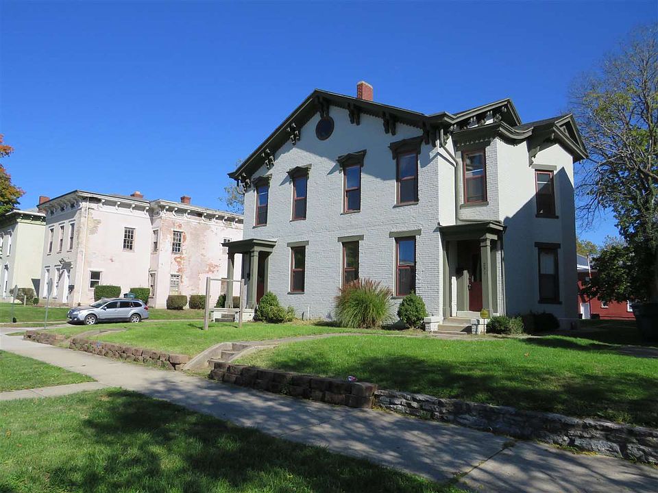 1st image of 231/233 N 10th St