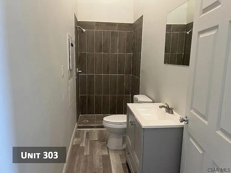 500 Main St #201 — Photo 15