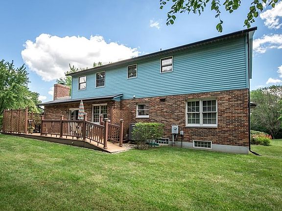 5th image of 723 Woodshire Way