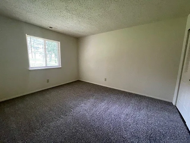 Autumn Ridge Apartments — Photo 49